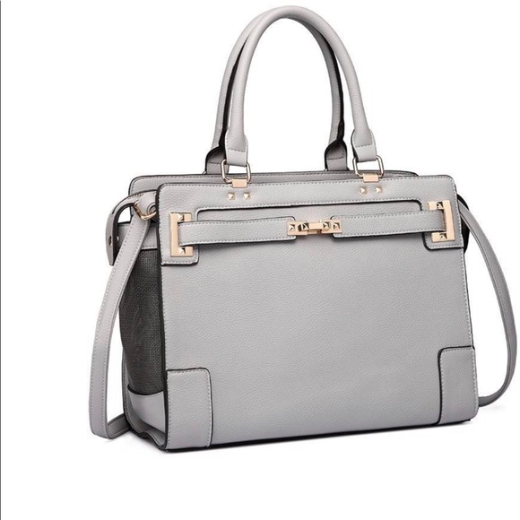 Pet Carrier - Picture 1 of 4